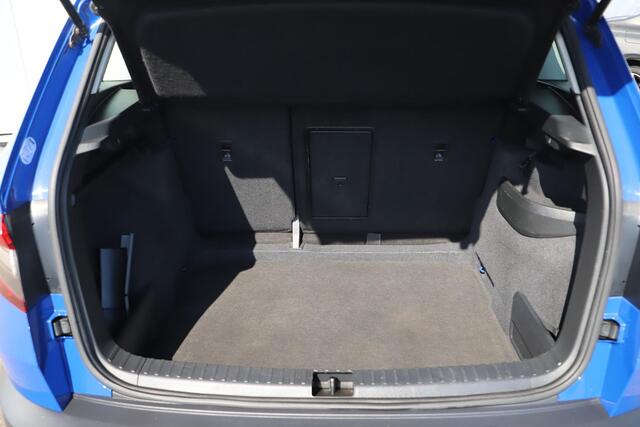 Skoda Karoq 1.0 TSI Business Edition Trekhaak Navigatie Carplay Android Climate Adaptive Cruise LMV Parkeersensor