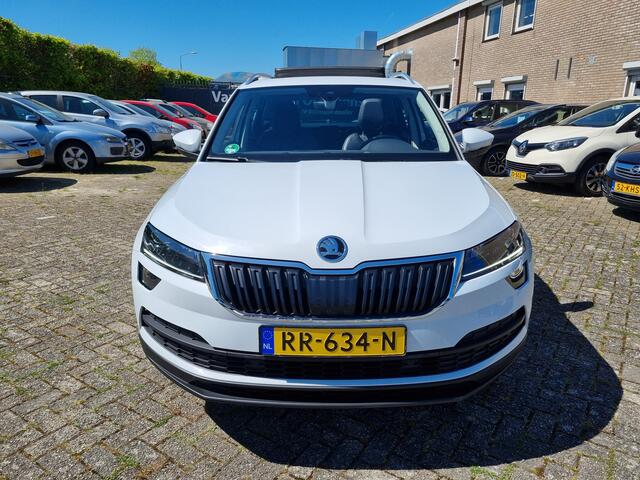 Skoda Karoq 1.5 TSI ACT Style Business ?PANODAK ?CARPLAY ?CANTON SOUND