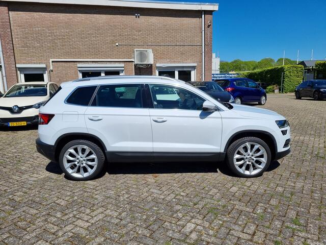 Skoda Karoq 1.5 TSI ACT Style Business ?PANODAK ?CARPLAY ?CANTON SOUND