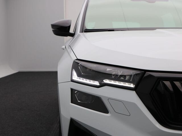 Skoda Karoq 1.5 TSi 150 Pk Automaat Sportline Business | Trekhaak | Stoel/Stuurverwarming | Panorama dak | Matrix LED | Camera | CarPlay | Parkeersensoren | 18 Inch | 50.137 Km !!