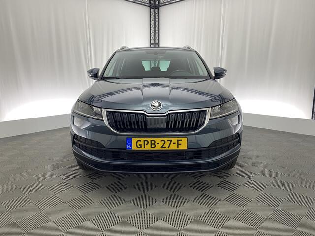 Skoda Karoq 1.5 TSI ACT Business Edition Automaat | Apple CarPlay | Navi | Stoelverw. voor en achter | Keyless
