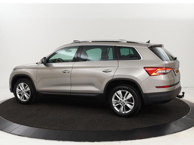 Skoda Kodiaq 1.4 TSI Ambition 7-persoons | Panoramadak | Stoel & stuurverwarming | Adaptive cruise | Trekhaak | Carplay | Full LED | Navigatie