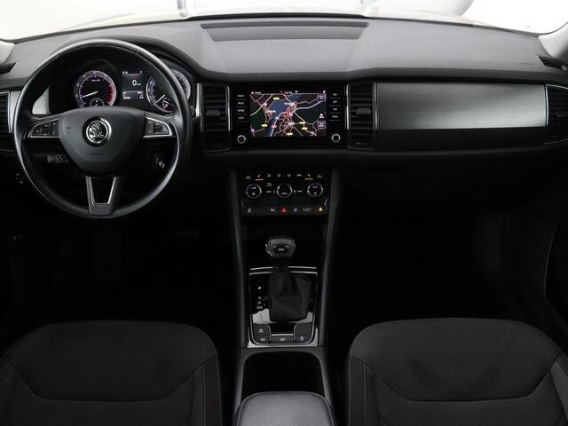 Skoda Kodiaq 1.4 TSI Ambition 7-persoons | Panoramadak | Stoel & stuurverwarming | Adaptive cruise | Trekhaak | Carplay | Full LED | Navigatie
