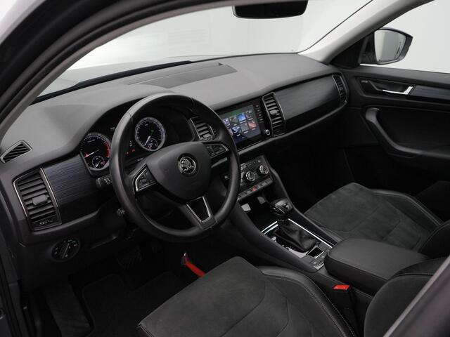 Skoda Kodiaq Limited Business Edition 7pers. 1.5 TSI 150 pk DSG | Panoramadak | CANTON | Leder/alcantara | Achteruitrijcamera | Navigatie