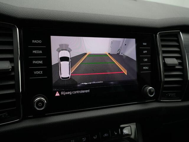 Skoda Kodiaq Limited Business Edition 7pers. 1.5 TSI 150 pk DSG | Panoramadak | CANTON | Leder/alcantara | Achteruitrijcamera | Navigatie