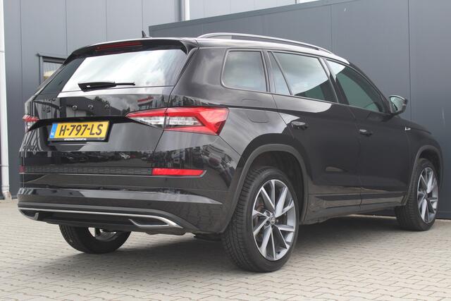 Skoda Kodiaq 1.5 TSI Sportline Business | Incl. 12 maanden garantie | Sportstoelen | F1 flippers | Achteruitrijcamera | Premium audio | DAB+ | Parkeersensoren voor/achter | Lichtmetalen velgen | Apple carplay/Android auto