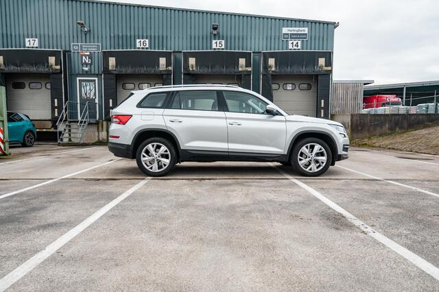 Skoda Kodiaq 1.5 TSI - 7Pers. | STOELVERW. | LEDER/STOF | CRUISE | 19" TRIGLAV VELGEN