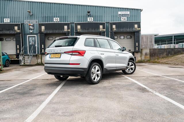 Skoda Kodiaq 1.5 TSI - 7Pers. | STOELVERW. | LEDER/STOF | CRUISE | 19" TRIGLAV VELGEN