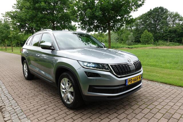 Skoda Kodiaq 1.4 TSI ACT Ambition Business | Adative cruise control | Elektr.Trekhaak | Stoelverwarming | LED | Achteruitrijcamera | NAVI | CarPlay |