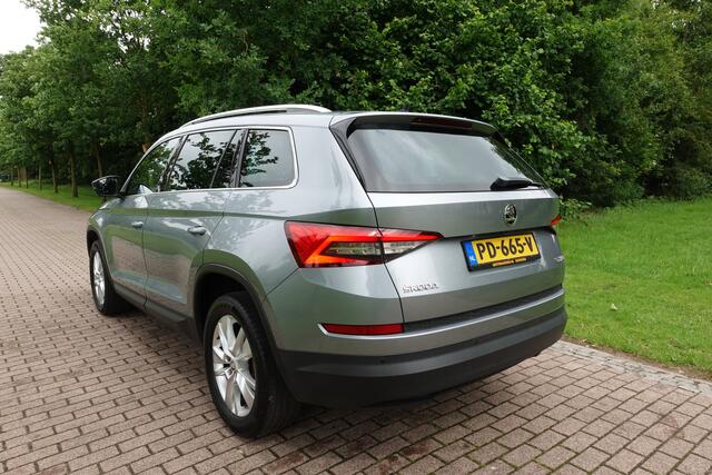 Skoda Kodiaq 1.4 TSI ACT Ambition Business | Adative cruise control | Elektr.Trekhaak | Stoelverwarming | LED | Achteruitrijcamera | NAVI | CarPlay |