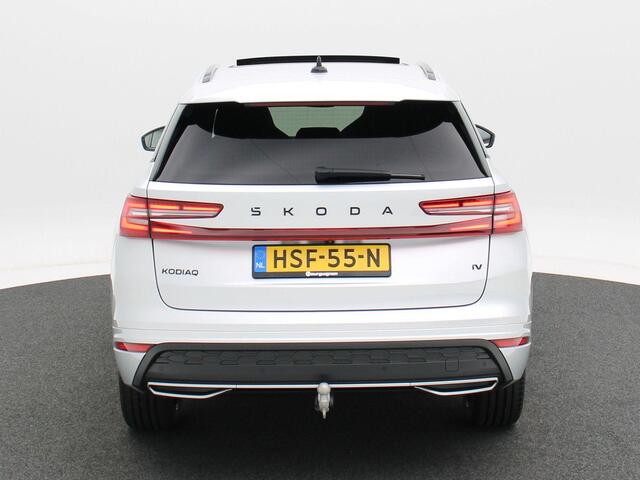Skoda Kodiaq 1.5 TSi 204 Pk PHEV Sportline Business | Panoramadak | Trekhaak | Head-Up | 20 Inch | Winterpakket | 360 Camera | 7.382 Km!!