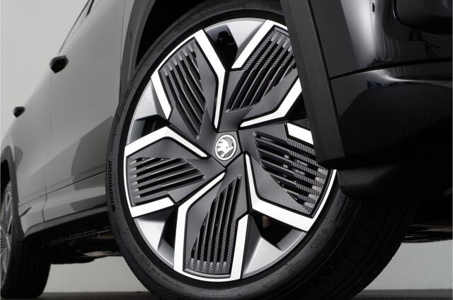 Skoda Kodiaq 1.5 TSI PHEV Sportline Business Dynamic-pakket/Trekhaak/20inch/Black Magic... | 9151 |