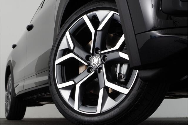Skoda Kodiaq 1.5 TSI PHEV Sportline Business Dynamic-pakket/Trekhaak/20inch/Black Magic... | 9151 |