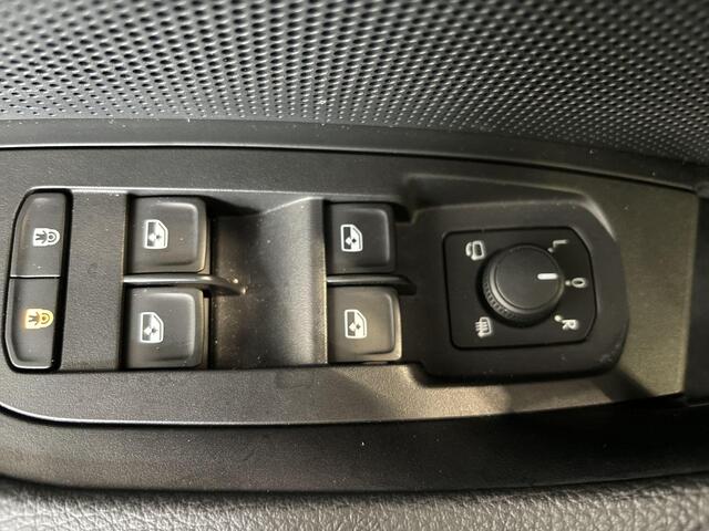 Skoda Kodiaq 1.5 Tsi 150pk DSG MHEV Business Edition 7p. · Apple/Android Car Play · Camera · Navi · P-Sensoren · Elek. Bestuurdersstoel · 19'' Inch ·