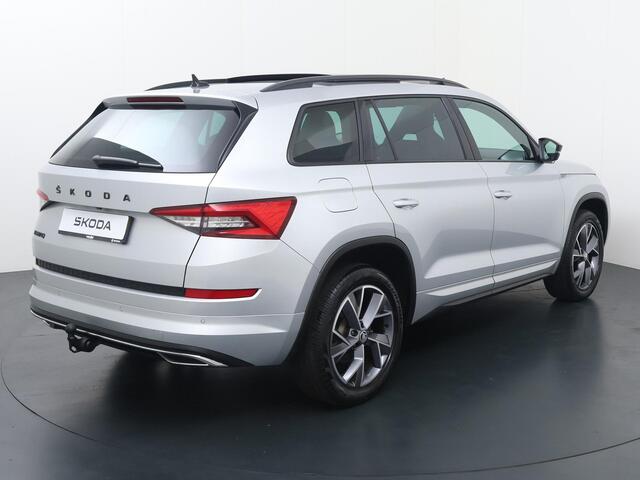 Skoda Kodiaq 1.5 TSI Sportline Business 7p. | 150 PK | Automaat | Panoramadak | Trekhaak wegklapbaar |