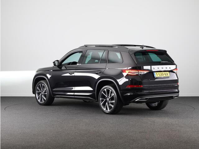 Skoda Kodiaq 1.5 TSI Sportline Business 7-zits 150pk DSG | Panoramadak | 20 inch lichtmetalen velgen | Trekhaak wegklapbaar | Verwarmbare voorstoelen
