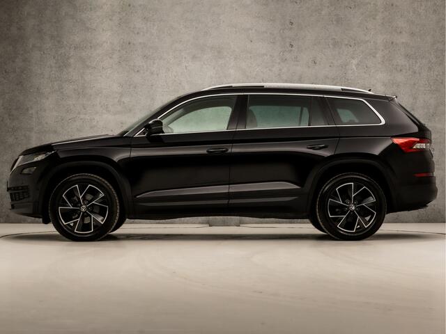 Skoda Kodiaq 1.4 TSI ACT Sport 150Pk Automaat (PANORAMADAK, APPLE CARPLAY, GROOT NAVI, 360 CAMERA, MEMORY SEATS, LEDER, STOELVERWARMING, GETINT GLAS, ELEK ACHTERKLEP, NIEUWE APK, NIEUWSTAAT)
