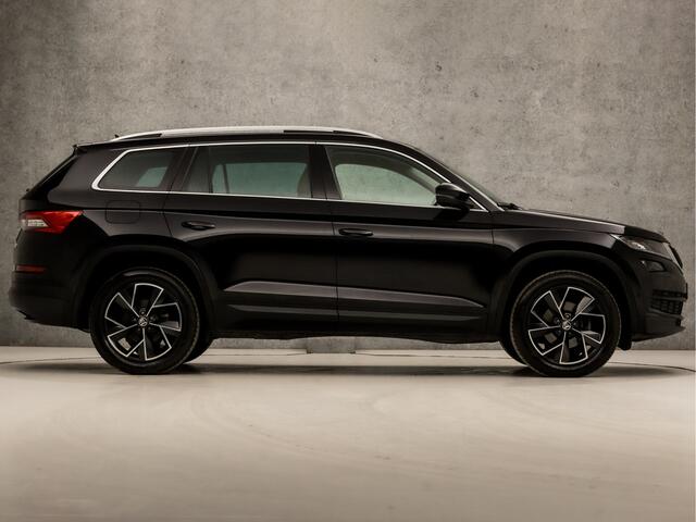 Skoda Kodiaq 1.4 TSI ACT Sport 150Pk Automaat (PANORAMADAK, APPLE CARPLAY, GROOT NAVI, 360 CAMERA, MEMORY SEATS, LEDER, STOELVERWARMING, GETINT GLAS, ELEK ACHTERKLEP, NIEUWE APK, NIEUWSTAAT)