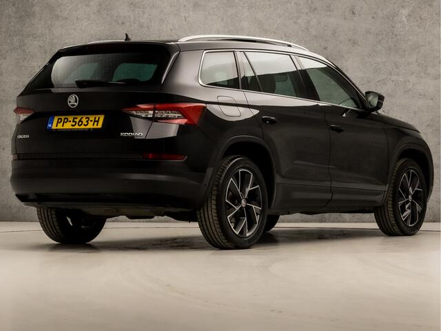 Skoda Kodiaq 1.4 TSI ACT Sport 150Pk Automaat (PANORAMADAK, APPLE CARPLAY, GROOT NAVI, 360 CAMERA, MEMORY SEATS, LEDER, STOELVERWARMING, GETINT GLAS, ELEK ACHTERKLEP, NIEUWE APK, NIEUWSTAAT)