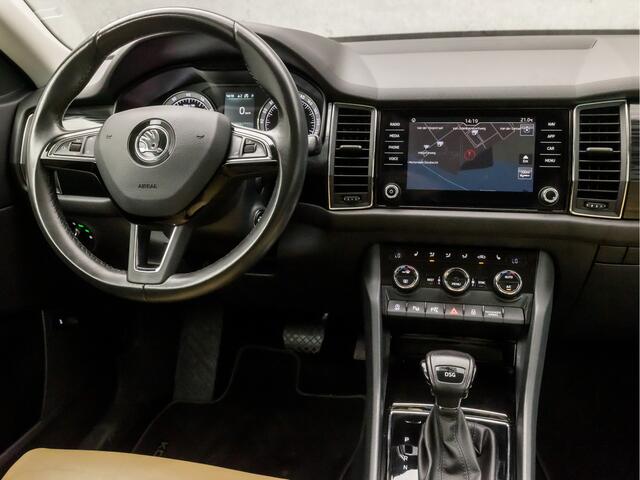 Skoda Kodiaq 1.4 TSI ACT Sport 150Pk Automaat (PANORAMADAK, APPLE CARPLAY, GROOT NAVI, 360 CAMERA, MEMORY SEATS, LEDER, STOELVERWARMING, GETINT GLAS, ELEK ACHTERKLEP, NIEUWE APK, NIEUWSTAAT)