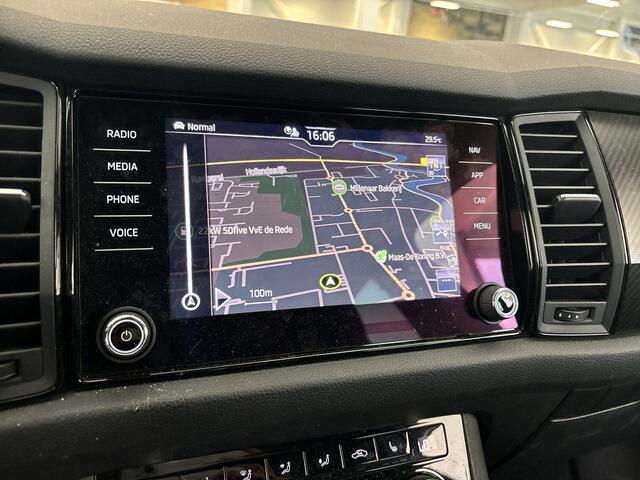 Skoda Kodiaq 1.5 TSI Sportline Business · Camera · Keyless · Apple/Android Car Play · Elek. Bestuurdersstoel · Elek. Achterklep · 19'' Inch ·
