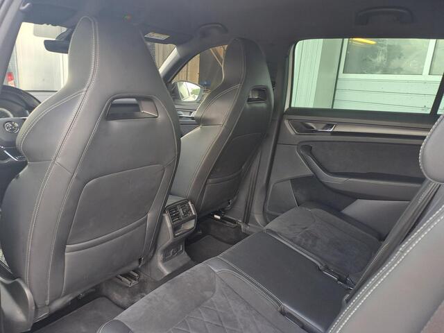 Skoda Kodiaq 1.5 TSI Sportline Business, 7-Persoons, Trekhaak, Camera, Mermory stoelen,