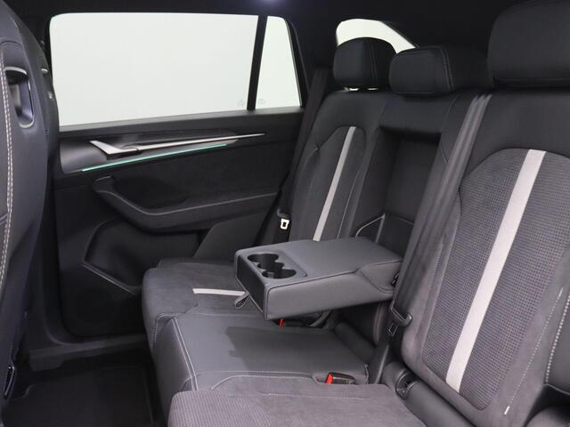 Skoda Kodiaq 1.5 TSI MHEV Sportline Business 150 PK DSG 7p. 7 zitplaatsen, verwarmbare voorruit, panoramadak, 20" Lichtmetaal, elektrische voorstoelen, keyless, derde zitrij