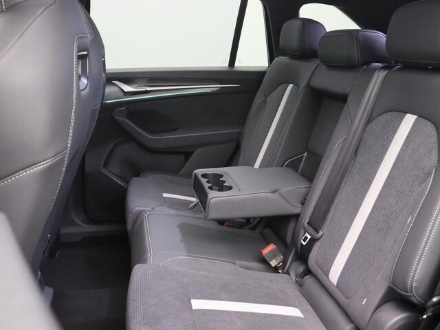 Skoda Kodiaq 1.5 TSI MHEV Sportline Business 7p 150PK DSG Matrix led, trekhaak, Canton sound, verwarmbare voorruit, panoramadak, elektrische voorstoelen, keyless, derde zitrij, 20" lichtmetaal