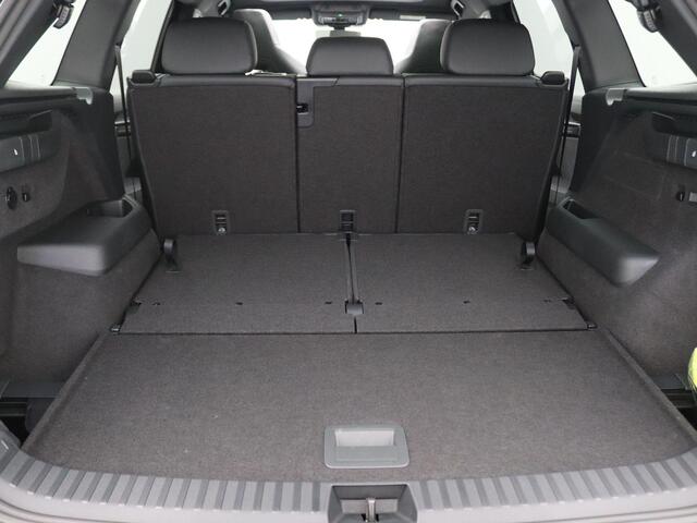 Skoda Kodiaq 1.5 TSI MHEV Sportline Business 7p 150PK DSG Matrix led, trekhaak, Canton sound, verwarmbare voorruit, panoramadak, elektrische voorstoelen, keyless, derde zitrij, 20" lichtmetaal