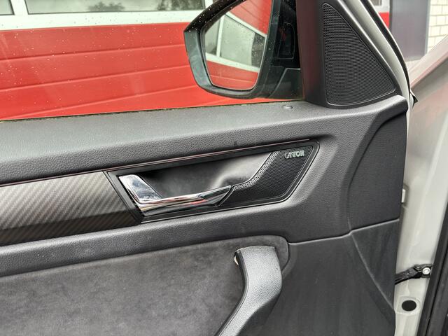 Skoda Kodiaq 2.0 TSI 4x4 Sportline Business TREKHAAK / PANORAMADAK / FULL LED / CAMERA / CANTON / KEYLESS / STOELVERW / SFEER / NL-AUTO / 1STE EIG