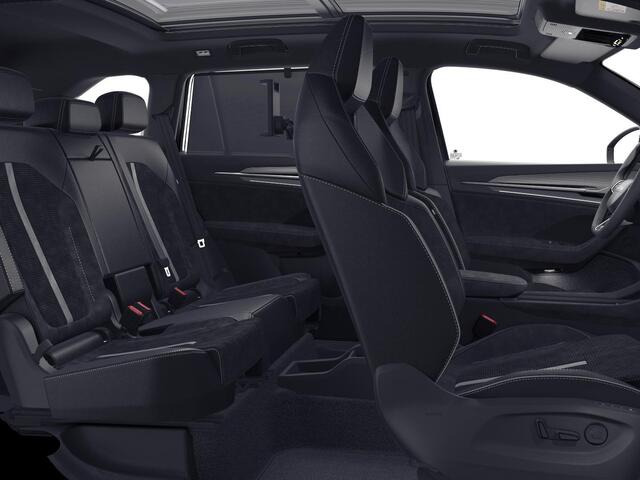 Skoda Kodiaq Sportline Business 1.5 TSI PHEV 150 kW | 20" Lichtmetalen velgen | Wegklapbare Trekhaak | Familie Pakket | Verwarmbare Voorruit | Comfortpakket | Panorama Dak |