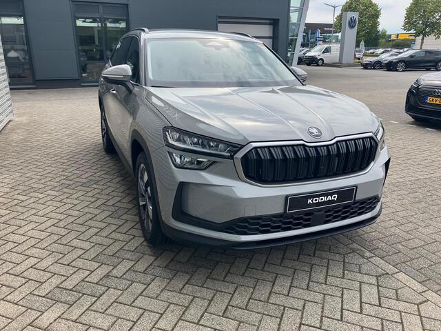 Skoda Kodiaq Business Edition 1.5 TSI PHEV 204 PK DSG | Automaat | Elektrische achterklep | Navigatie | Adaptieve cruise control | 19'' Lichtmetalen velgen | Camera |