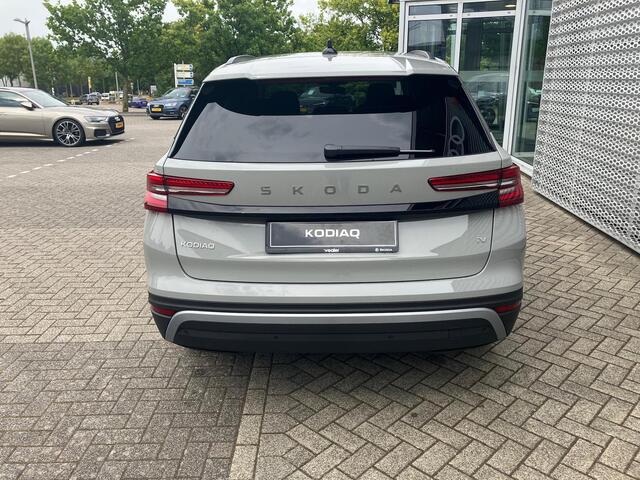 Skoda Kodiaq Business Edition 1.5 TSI PHEV 204 PK DSG | Automaat | Elektrische achterklep | Navigatie | Adaptieve cruise control | 19'' Lichtmetalen velgen | Camera |