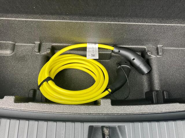 Skoda Kodiaq Business Edition 1.5 TSI PHEV 204 PK DSG | Automaat | Elektrische achterklep | Navigatie | Adaptieve cruise control | 19'' Lichtmetalen velgen | Camera |