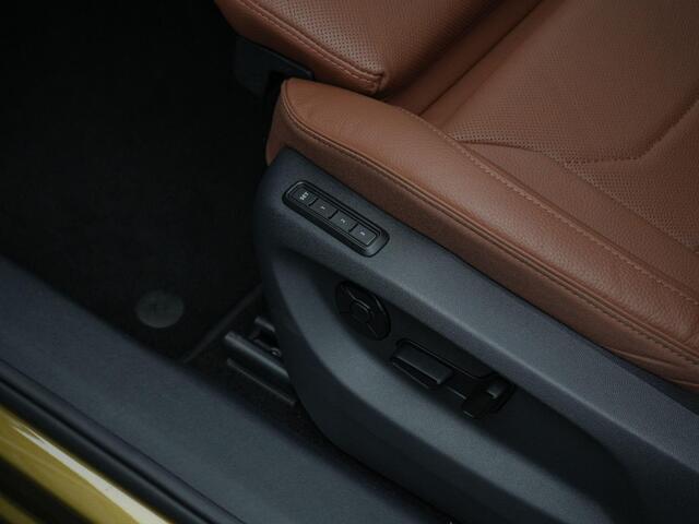 Skoda Kodiaq 1.5 TSI 204 pk DSG PHEV Business Edition | Leder | Geheugenstoelen | Canton | Stuur-/achterbankverwarming | Matrix LED