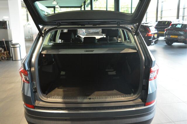 Skoda Kodiaq 1.4 TSI 4x4 Style navi clima cruise trekhaak pdc 18 inch !!