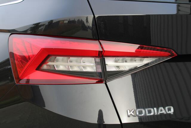 Skoda Kodiaq 1.5 TSI Business Edition | Incl. 12 maanden garantie | Adaptieve cruise control | Uitklapbare trekhaak | Apple carplay/Android auto | Stoelverwarming | Climate control | DAB radio |