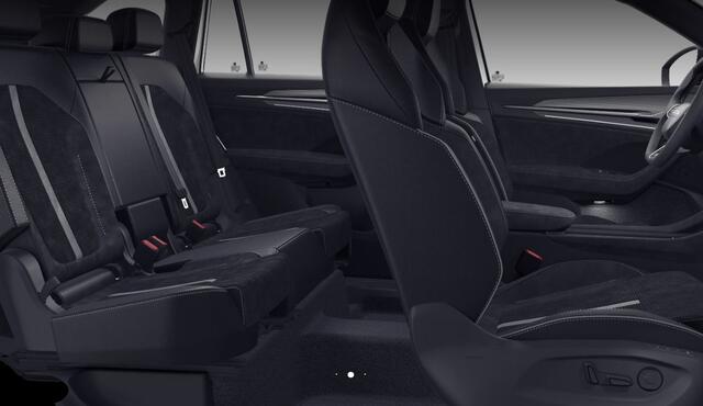 Skoda Kodiaq 1.5 TSI PHEV Sportline Business / Trekhaak / Panoramadak / Comfort Pakket / Light & View Pakket / 20" lichtmetalen velgen Rila aero / ¤3000 inruilpremie