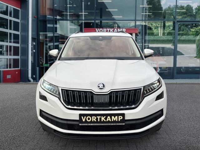 Skoda Kodiaq 2.0 TDI DSG AMBITION 4X4 PANO-DAK/TREKHAAK/CAMERA/NAVI/ACC/STOELVERW