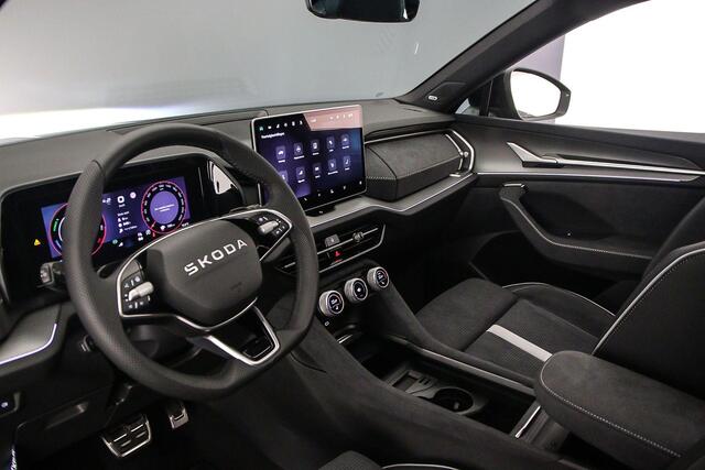 Skoda Kodiaq Sportline Business 1.5 TSI PHEV 204pk DSG Automaat Trekhaak, Panoramadak, CANTON audio, Adaptive cruise control, Elektrische achterklep, Achteruitrijcamera