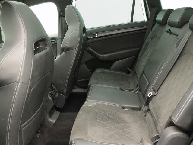 Skoda Kodiaq 1.5 TSi 150 Pk Automaat Sportline Business 7 Pers | Adaptive Cruise | Panoramadak | Navigatie | Climate Control | Stoelverwarming | Trekhaak | 86.216 Km!!