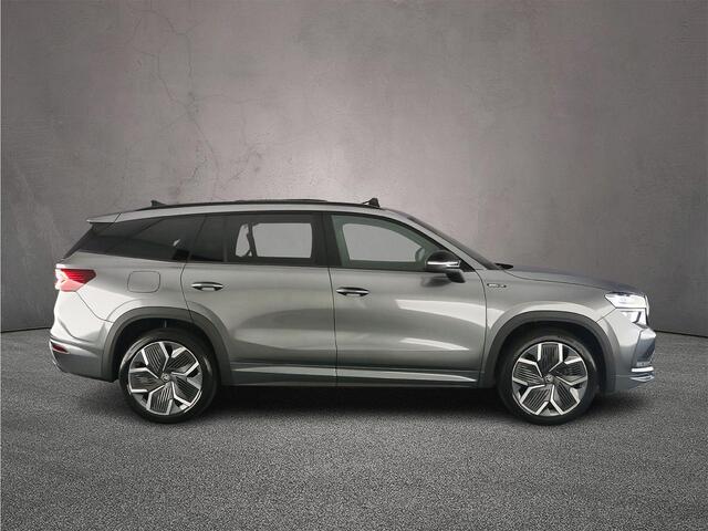 Skoda Kodiaq Sportline Business 1.5 TSI PHEV 204pk DSG Automaat Trekhaak, Panoramadak, Verwarmde voorruit, CANTON audio, Adaptive cruiese control, Achteruitrijcamera