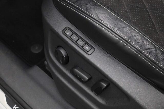 Skoda Kodiaq 7 pers. 2.0 TSI 180 pk DSG 4x4 Sportline | Panoramadak | Trekhaak | Adaptief onderstel | Standkachel | 360 camera | Canton