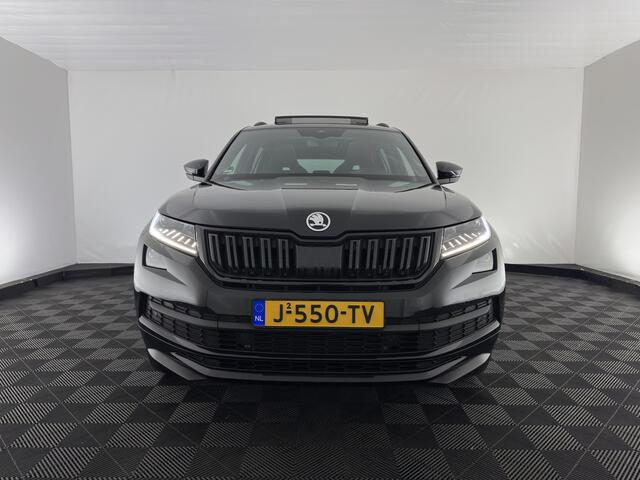 Skoda Kodiaq 1.5 TSI Sportline Business (INCL. BTW) AUT. *LEATHER-MICROFIBRE | FULL-LED | ADAPTIVE-CRUISE | DIGI-COCKPIT | NAVI-FULLMAP | CAMERA | DAB | AMBIENT-LIGHT | KEYLESS | CARPLAY | TOWBAR | 20'' ALU*