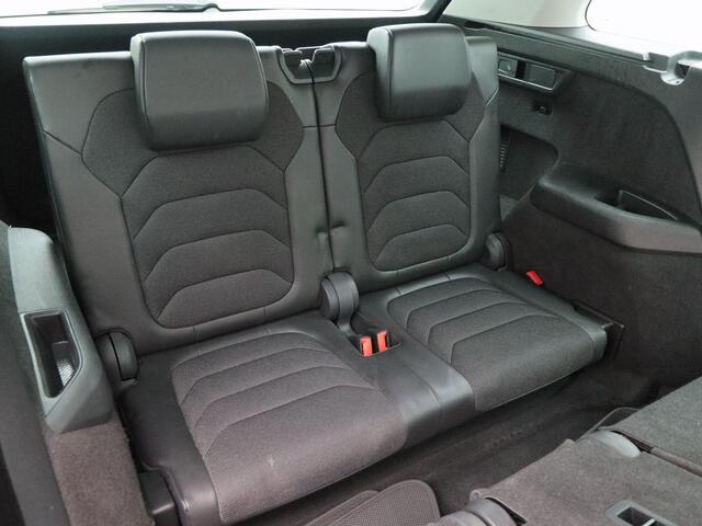 Skoda Kodiaq 1.5 TSi 150 Pk Automaat Business Edition 7 Pers. | Adaptive Cruise | Climate Control | Navigatie | Camera | 18 inch | 95.805 Km!!