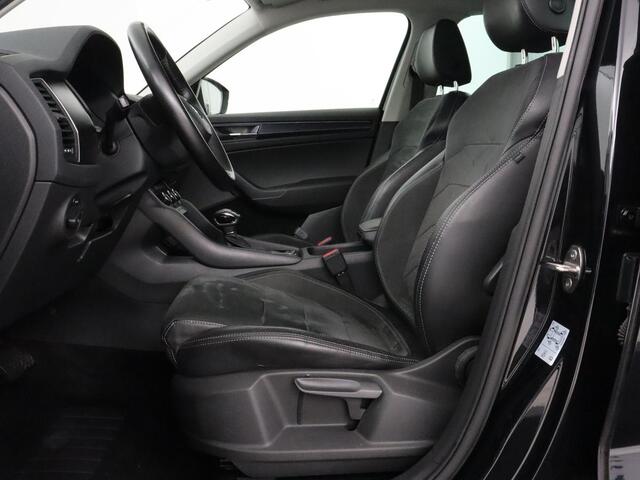 Skoda Kodiaq 1.5 TSI Business Edition 7-persoons | Leder/Alcantara | Trekhaak | Stoelverwarming | Camera | Carplay | DAB | Full LED | Navigatie