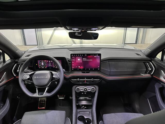 Skoda Kodiaq 1.5 TSI PHEV Sportline Businesss 204pk | Panodak | Trekhaak | 360 camera | Light & View | DCC-Pack | Winter-Pack