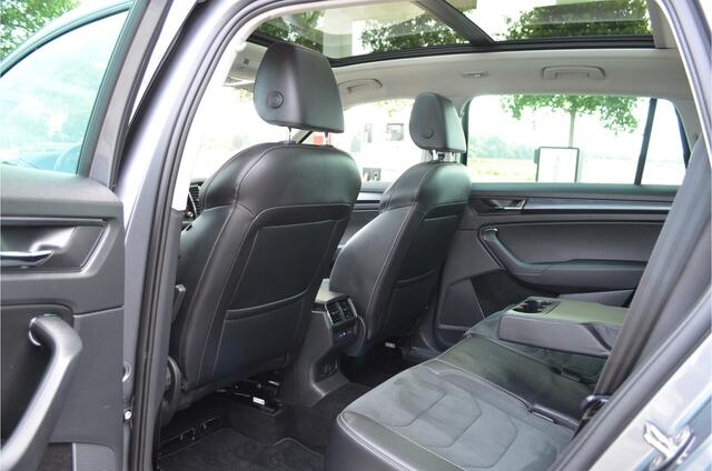 Skoda Kodiaq 1.5 TSI Autom. Sfeerverl. Pano | Trekhaak 1800KG | Leer / Alcantara | CANTON | a.Camera | Carplay | DAB | Stoelverwarming