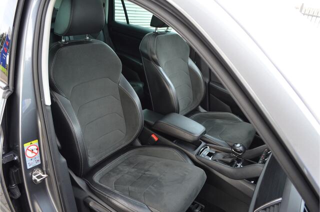 Skoda Kodiaq 1.5 TSI Autom. Sfeerverl. Pano | Trekhaak 1800KG | Leer / Alcantara | CANTON | a.Camera | Carplay | DAB | Stoelverwarming