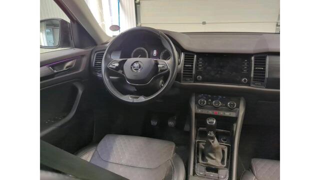 Skoda Kodiaq 1.5 TSI Business Edition NL AUTO | AFN. TREKHAAK | CARPLAY |